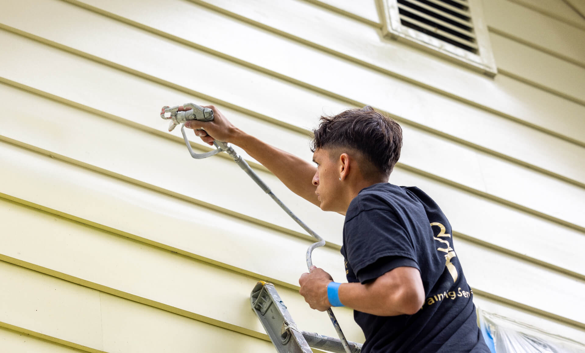 Exterior Spray Painting